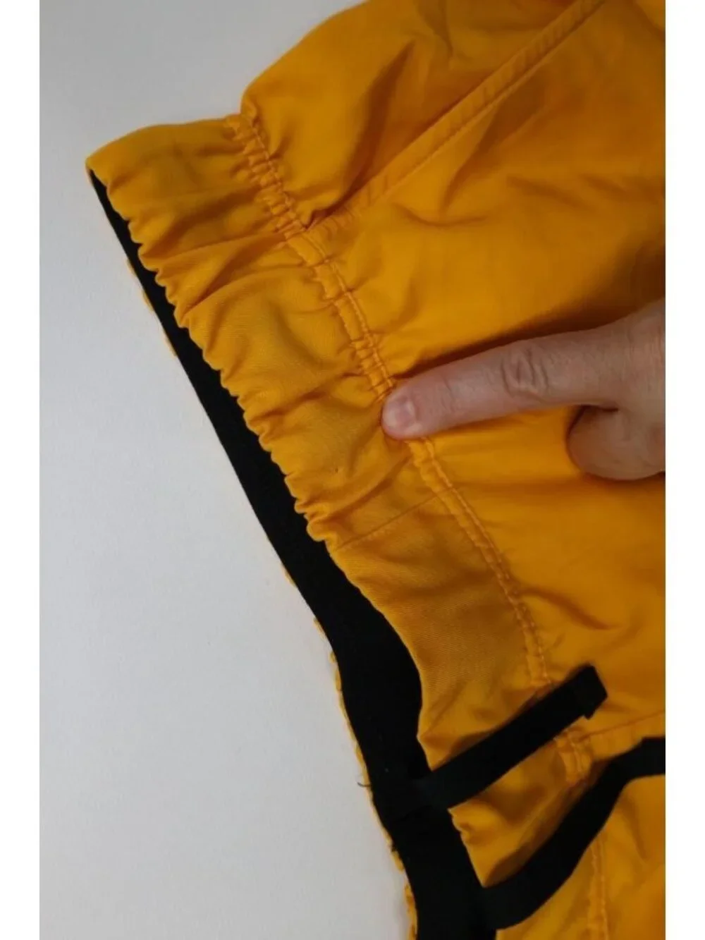 Nike Baseball Mens Size XL Pittsburgh Pirates Baseball Above Knee Shorts Yellow